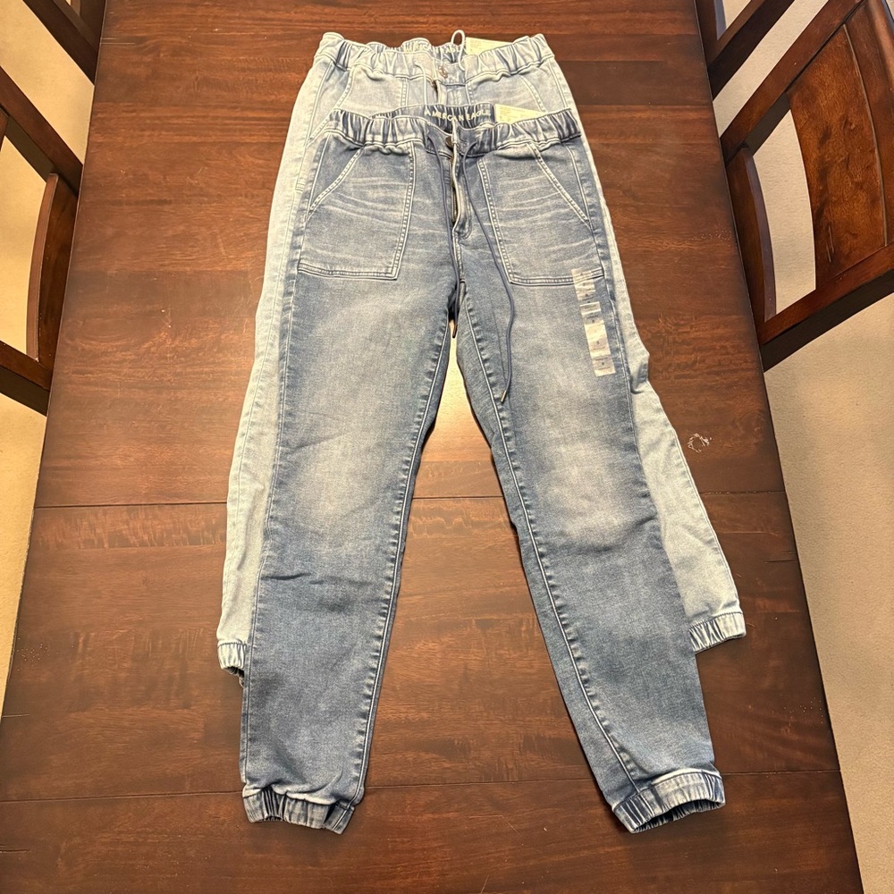 American Eagle Outfitters Blue Cropped Ankle Jeans